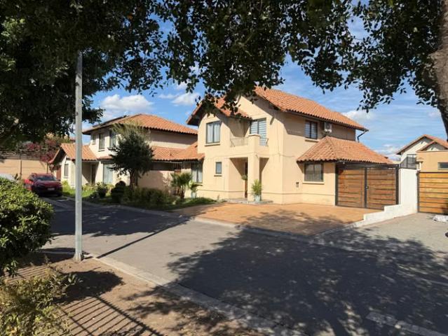 Cstnra laguna del sol, av santa herminia 1351, padre hurtado | 4 dormitorios por 5573.00 en Padre Hurtado