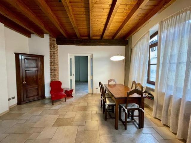 cp690 prestigioso grande appartamento di 2 locali + servizi semi arredato