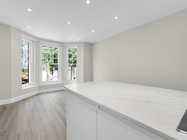 Park Lane, Croydon, CR0 1 bed apartment to rent £1,575 pcm £363 pw