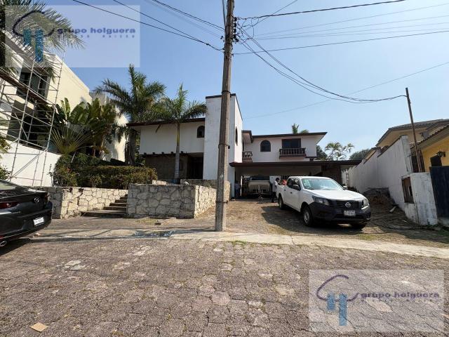 CR 330 CASA EN RENTA Ubicada en Calle LAGUNA DE LA TORTUGA # 141 COL. COUNTRY CLUB, TAMPICO, TAM