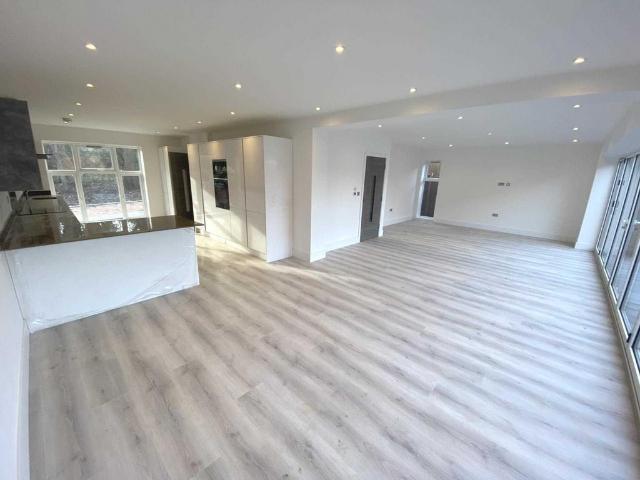 Crouch Lane, Goffs Oak 5 bed detached house to rent £4,000 pcm £923 pw