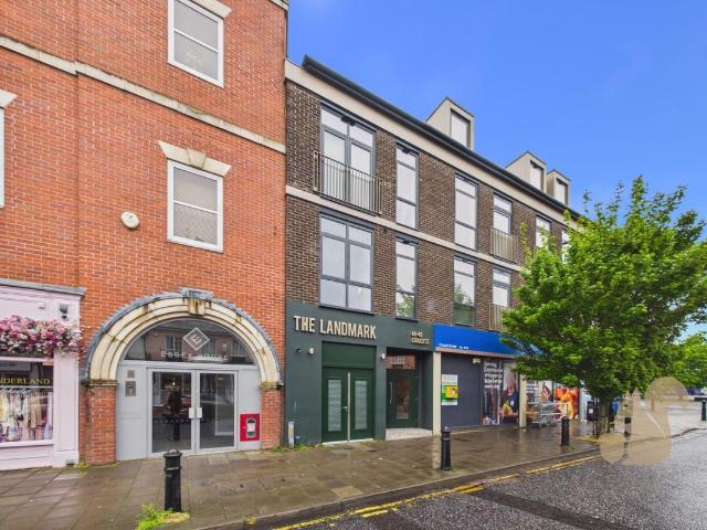 Crouch Street, Colchester CO3, 2 bed flat to rent, £1,250 pcm | PrimeLocation
