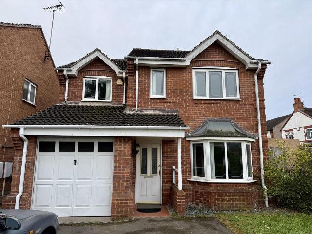 Crow Hill Lane, Mansfield Woodhouse, Mansfield NG19, 4 bed detached house to rent, £1,300 pcm | PrimeLocation