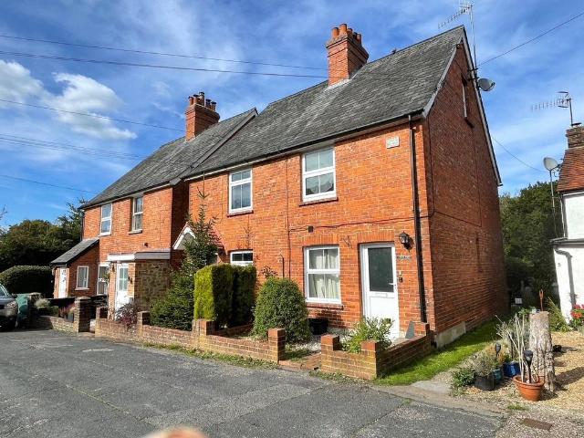 Crowborough, East Sussex 3 bed semi detached house to rent £1,650 pcm £381 pw