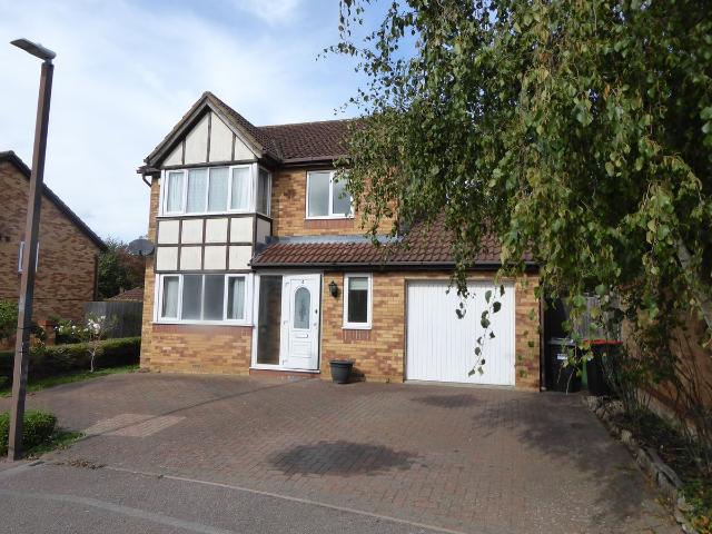 Crowborough Lane, Milton Keynes MK7, 4 bed detached house to rent, £1,950 pcm | PrimeLocation