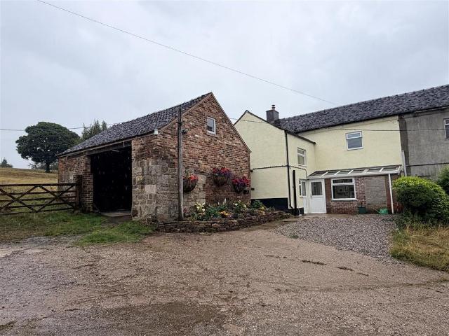 Crowborough, Lask Edge, Leek 3 bed cottage to rent £1,600 pcm £369 pw