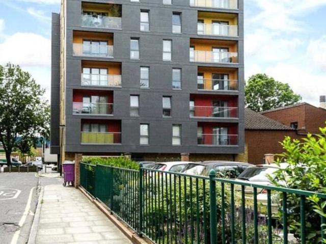 Crowder Street, London E1, 3 bed flat to rent, £3,440 pcm | PrimeLocation