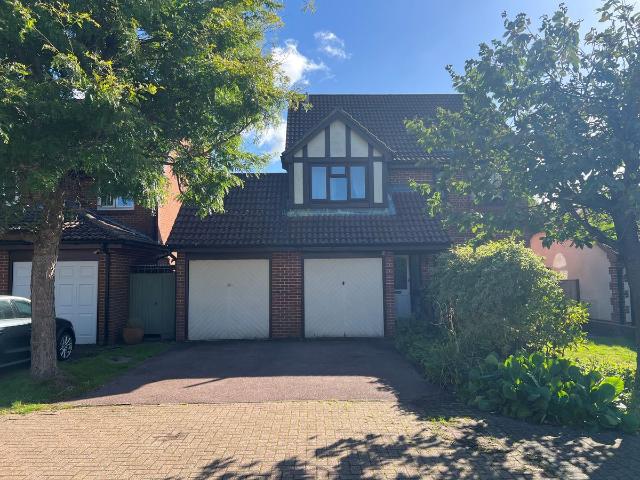 Crowhurst Keep, Crawley RH10, 4 bed property to rent, £2,300 pcm | PrimeLocation