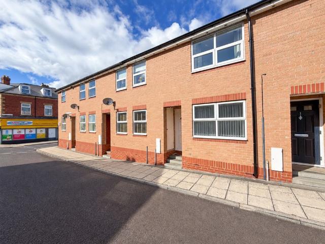 Crowley Villas, Swalwell NE16, 2 bed flat to rent, £650 pcm | PrimeLocation