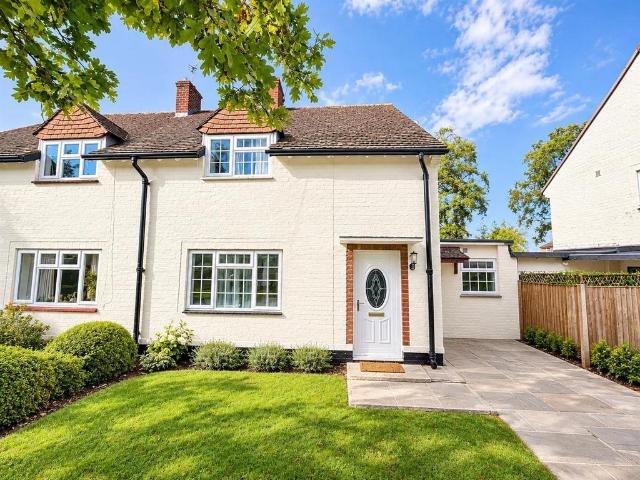 Crowmeole Drive, Shrewsbury 2 bed house to rent £1,100 pcm £254 pw