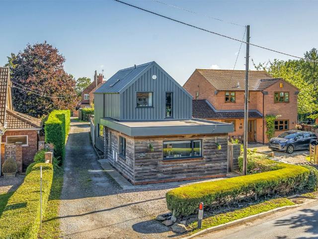 Crown East Lane, Lower Broadheath, Worcester, Worcestershire WR2, 2 bed detached house to rent, £1,400 pcm | PrimeLocation