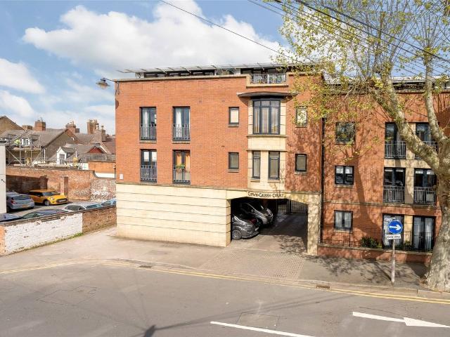 Crown Green Court, St Mary's Street, Worcester WR1, 2 bed flat to rent, £895 pcm | PrimeLocation
