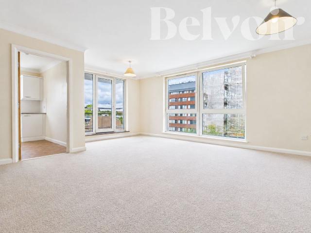 Crown Heights, Alencon Link, Basingstoke RG21, 2 bed flat to rent, £1,400 pcm | PrimeLocation