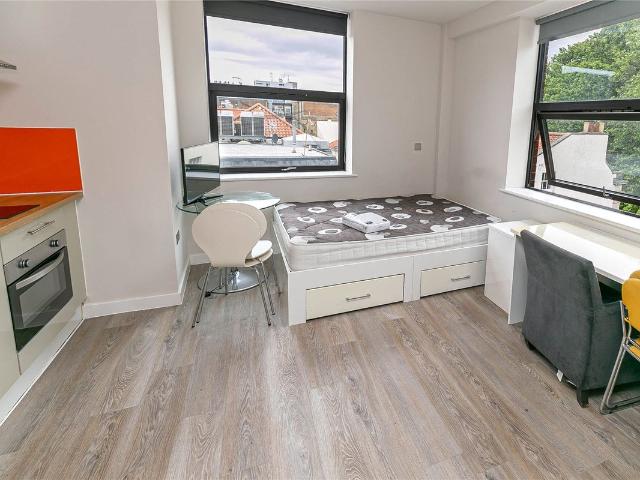 Crown House, 37 41 Prince Street, City Centre, Bristol BS1, Studio to rent, £1,150 pcm | PrimeLocation