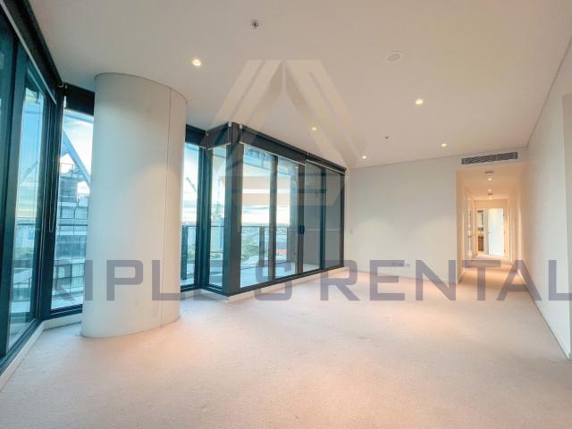Crown Infinity! 3 Bedroom Apartments For Rent!