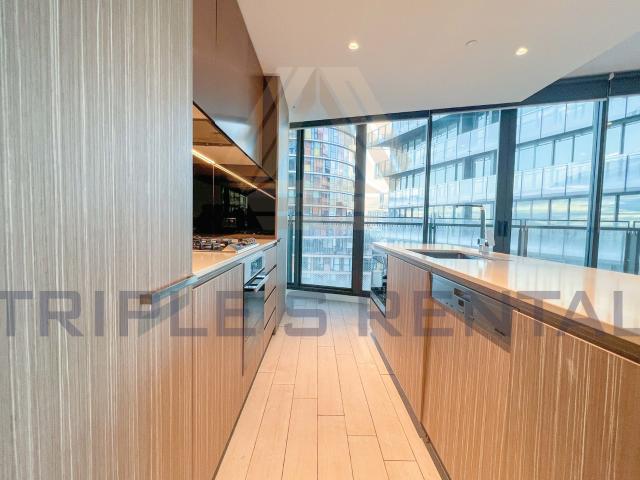 Crown Infinity! 3 Bedroom Apartments For Rent!