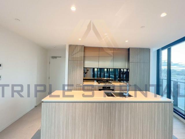 Crown Infinity! 3 Bedroom Apartments For Rent!