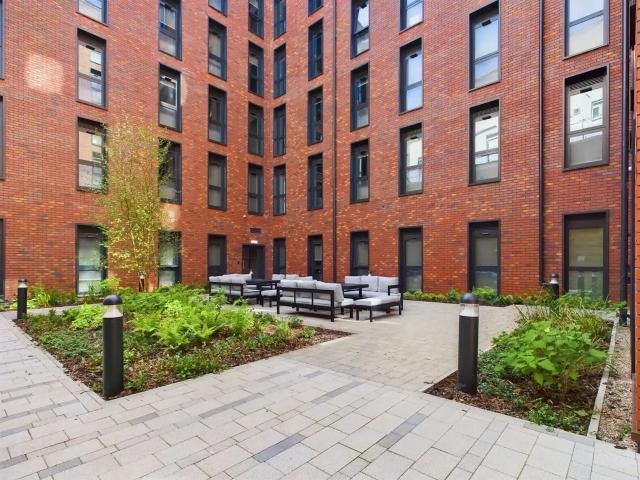 Crown Place, Nottingham Student Accommodation | Amber
