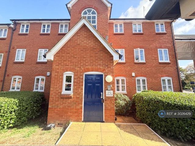 Crown Quay, Bedford, MK40 2 bed flat to rent £1,200 pcm £277 pw