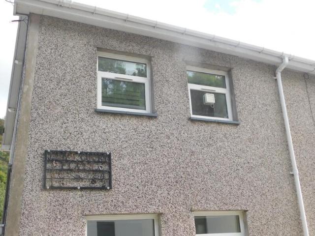 Crown Street, Crumlin, Newport 1 bed flat to rent £450 pcm £104 pw