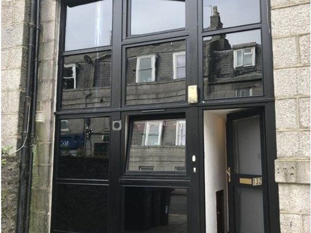Crown Street, Aberdeen AB11, 2 bed maisonette to rent, £825 pcm | PrimeLocation