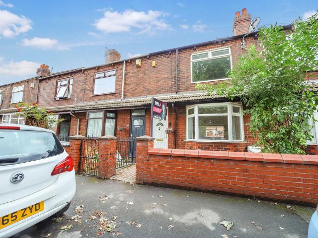 Crown Street, Newton Le Willows, WA12 2 bed terraced house to rent £900 pcm £208 pw