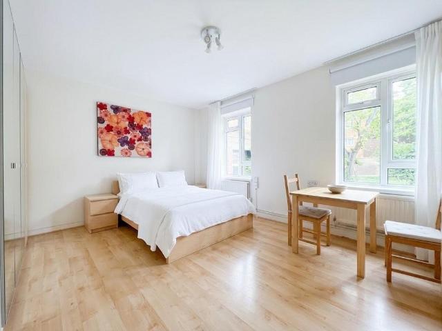 Crowndale Road, Camden, London, NW1 4 bed flat to rent £3,467 pcm £800 pw
