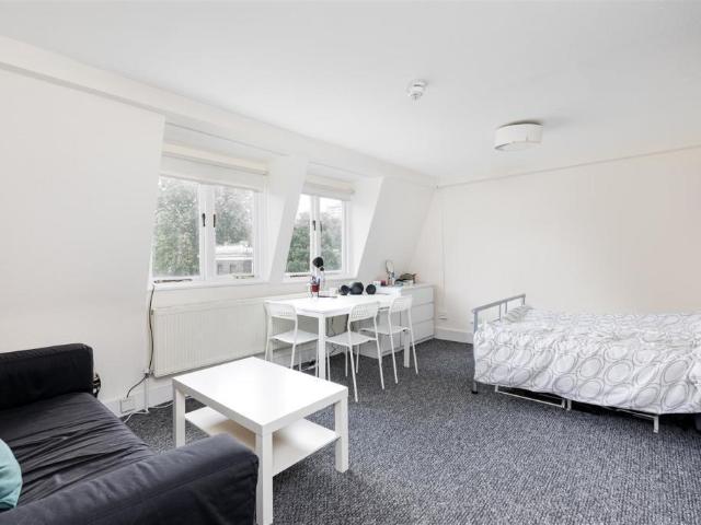 Crowndale Road, London NW1 Studio to rent £1,975 pcm £456 pw