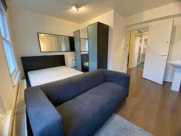 Somers Town, London, Greater London - Garden