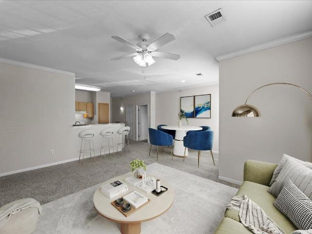 Crowne Chase Apartment Homes