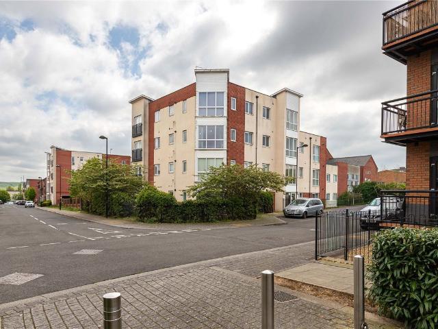 Crownford Avenue, Stoke On Trent, Staffordshire ST1, 2 bed flat to rent, £800 pcm | PrimeLocation