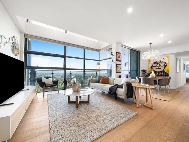 Crows Nest, 1606/220 Pacific Highway