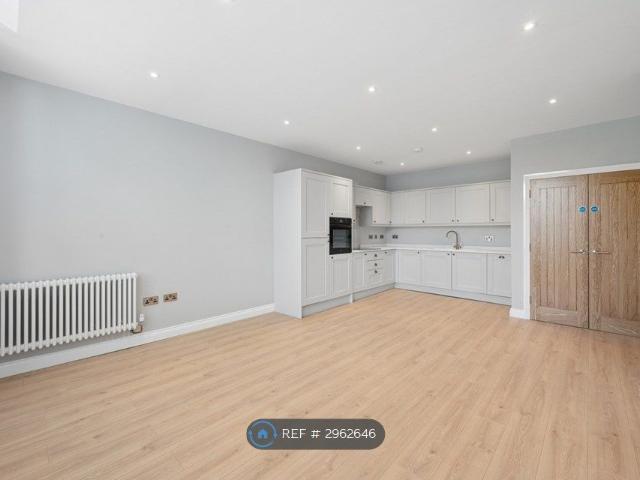 Croxteth Road, Liverpool L8, 2 bed flat to rent, £1,250 pcm | PrimeLocation