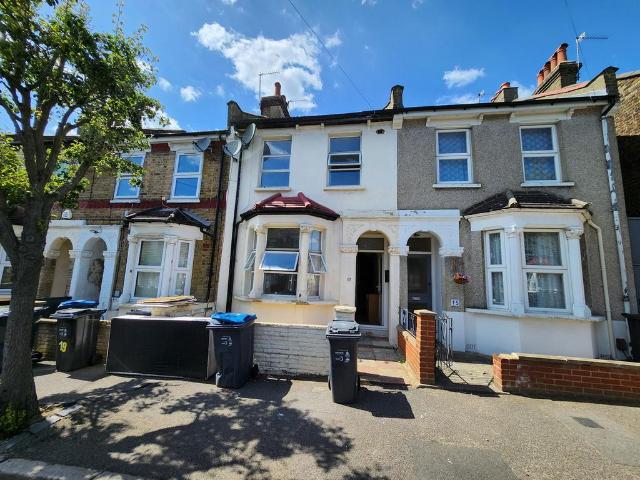 Croydon CR0 3 bed house share to rent £750 pcm £173 pw