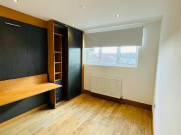 Croydon CR0 Studio to rent £1,000 pcm £231 pw