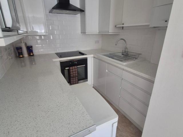 Croydon Road, Caterham CR3, 1 bed property to rent, £1,050 pcm | PrimeLocation