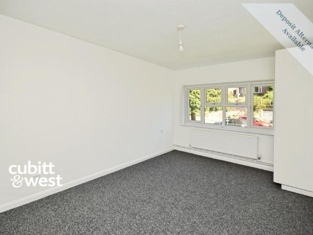 Croydon Road, Caterham CR3 1 bed retirement property to rent £1,050 pcm £242 pw