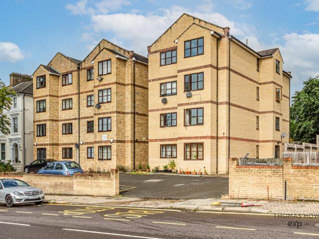 Croydon Road, Anerley SE20, 2 bed flat to rent, £1,650 pcm | PrimeLocation