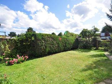 Croydon Road Beddington CR0 3 bed semi detached house to rent £2,250 pcm £519 pw