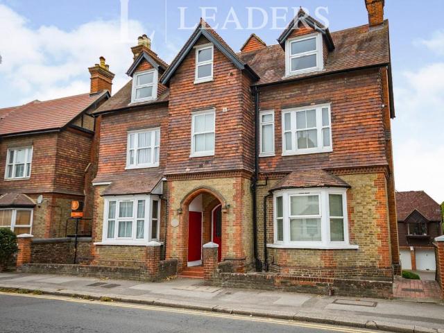 Croydon Road, Reigate, RH2 1 bed flat to rent £1,300 pcm £300 pw