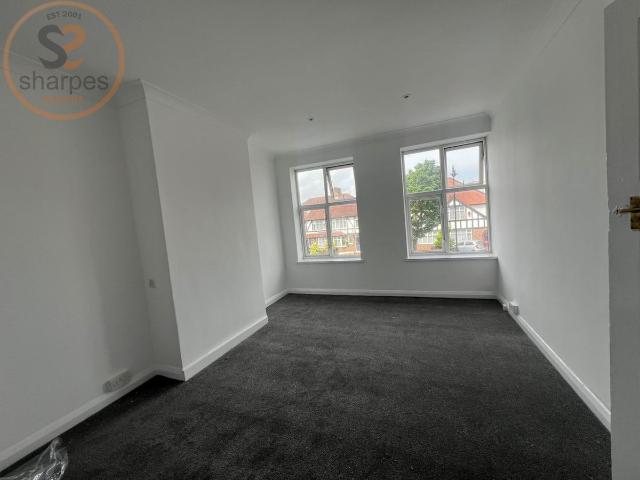 Croydon Road, Wallington, Greater London SM6, 1 bed flat to rent, £1,400 pcm | PrimeLocation