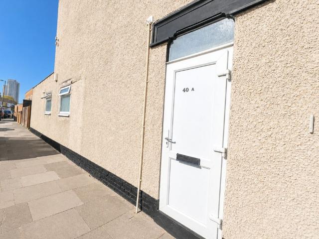 Croyland Road, London N9, 2 bed flat to rent, £1,750 pcm | PrimeLocation