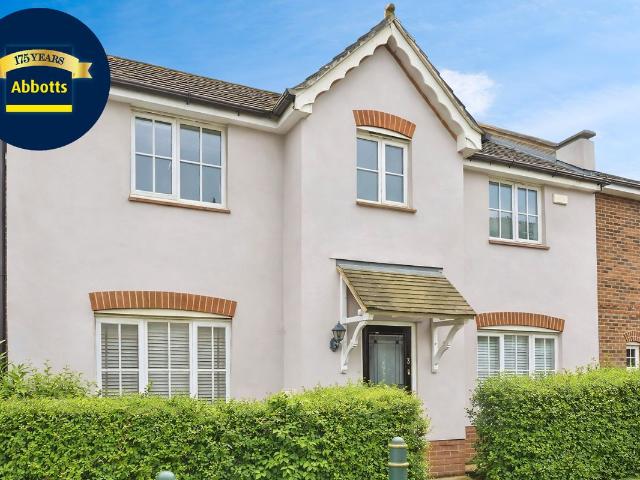 Crozier Terrace, Chelmsford CM2, 3 bed property to rent, £1,900 pcm | PrimeLocation