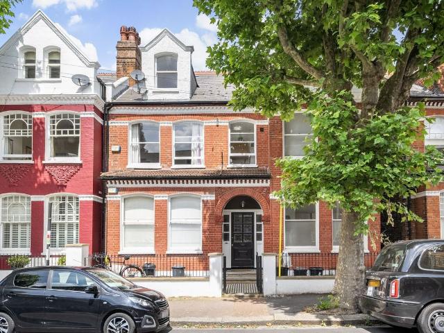 Crockerton Road, Balham, London SW17, 2 bed flat to rent, £2,600 pcm | PrimeLocation