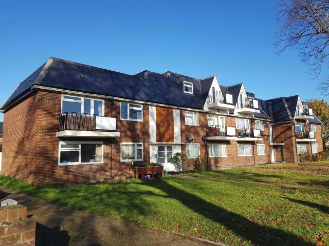 Crockford Park Road, Addlestone KT15, 3 bed flat to rent, £1,800 pcm | PrimeLocation