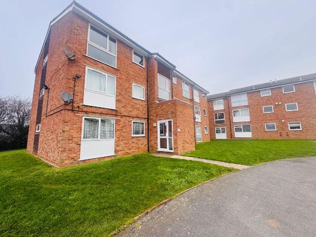 Crocus Way, Chelmsford CM1, 2 bed flat to rent, £1,125 pcm | PrimeLocation
