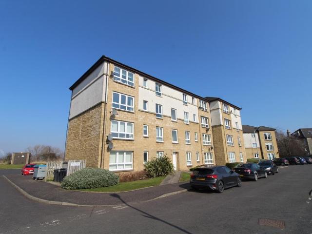 Croft Gardens, Cambuslang G72 2 bed flat to rent £900 pcm £208 pw