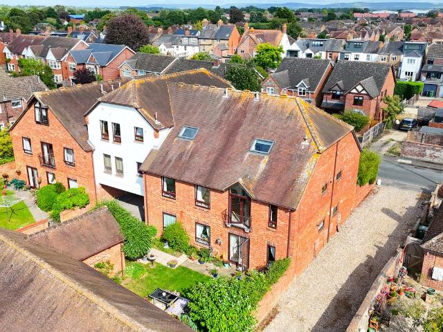 Croft Road, Thame OX9, 3 bed property to rent, £1,700 pcm | PrimeLocation