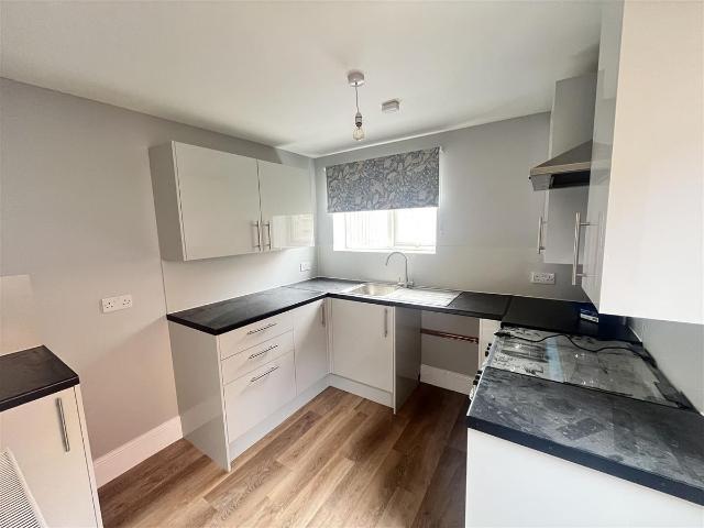 Crofton Park, Yeovil BA21, 3 bed terraced house to rent, £1,380 pcm | PrimeLocation
