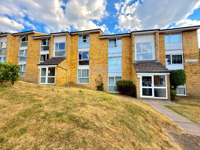 Crofton Way, Enfield EN2, 1 bed flat to rent, £1,500 pcm | PrimeLocation